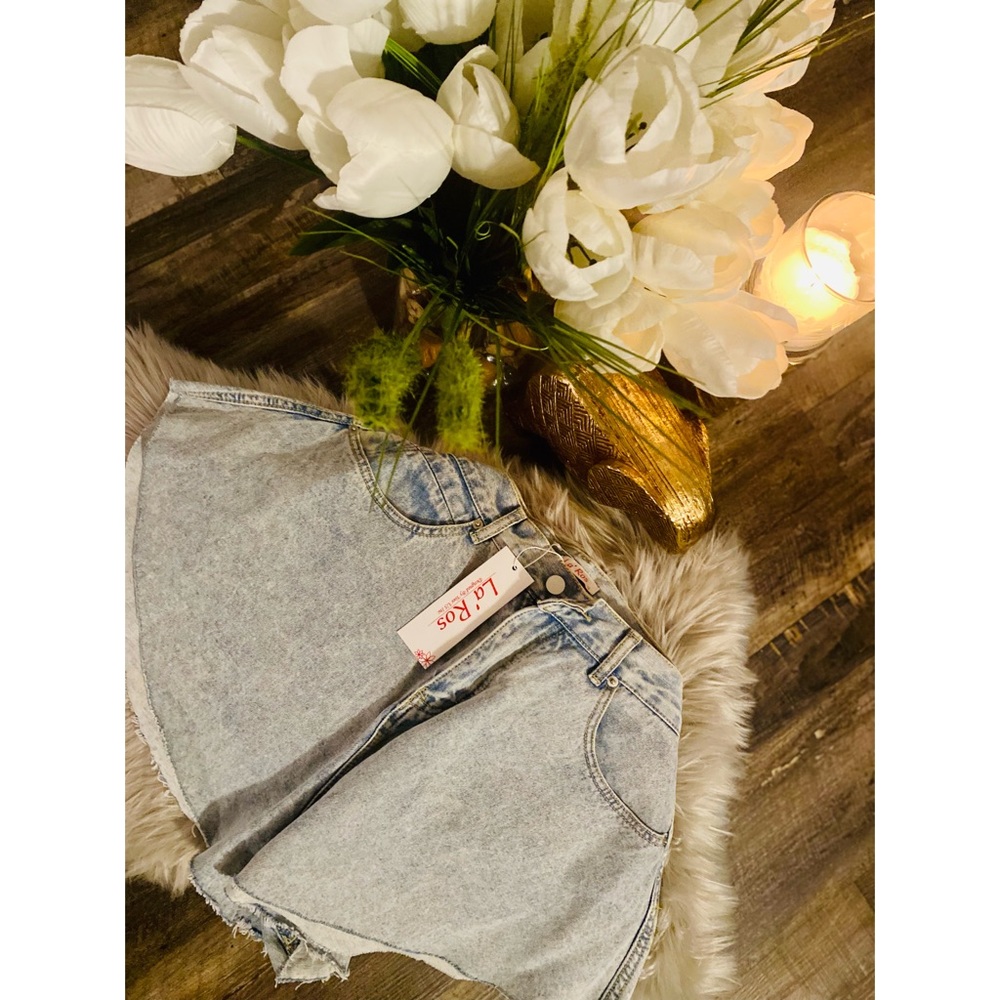 Jean, flare out short shorts.